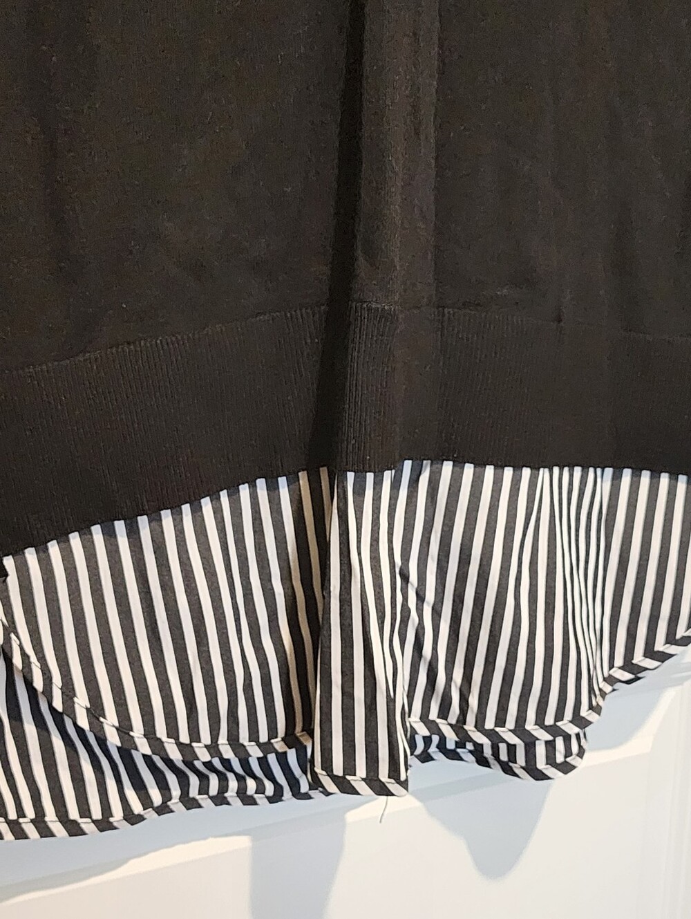 CHICOS BUILT-IN SHIRT KNIT SWEATER CHICOS SIZE 1 US Medium Black & White EUC - Picture 7 of 9